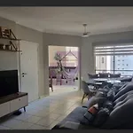 Apartamento Praia Das Pitangueiras - Condominio Golden Tower